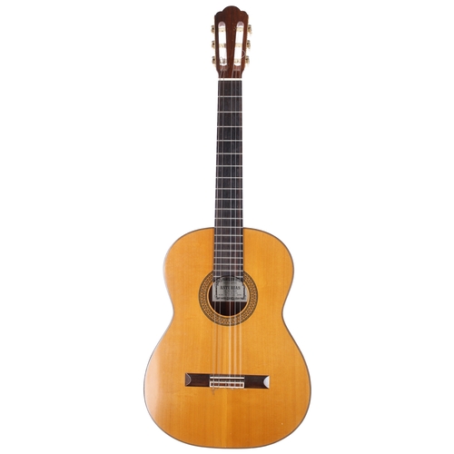 2275 - Asturias JM25 John Mills Limited Edition classical guitar, made in Japan; Back and sides: rosewood, ... 
