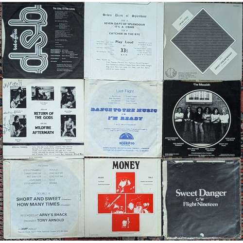 697 - Nine 45rpm 7