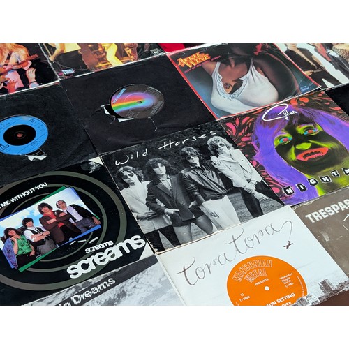 695 - Approximately Twenty 45rpm 7