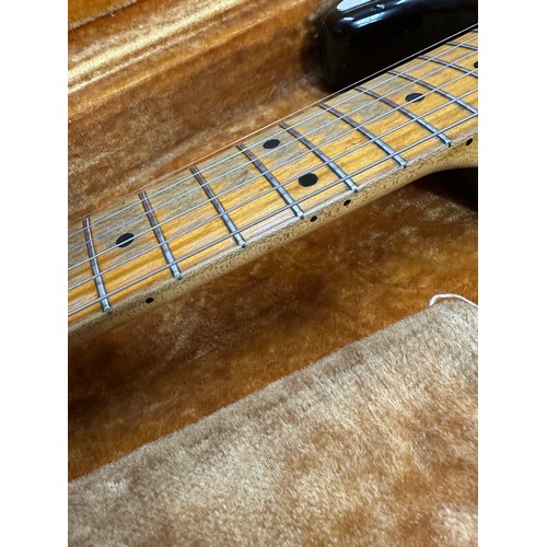 6 - 1959 Fender Stratocaster electric guitar, made in USA; Body: three-tone sunburst finished alder, som... 