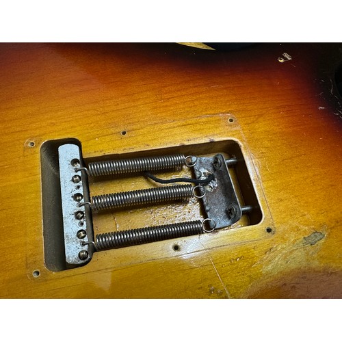 6 - 1959 Fender Stratocaster electric guitar, made in USA; Body: three-tone sunburst finished alder, som... 