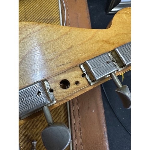 6 - 1959 Fender Stratocaster electric guitar, made in USA; Body: three-tone sunburst finished alder, som... 