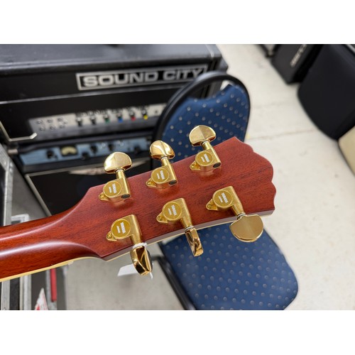 16 - 2003 Yamaha LLX-500C electro-acoustic guitar, made in Japan; Back and sides: rosewood; Top: natural ... 