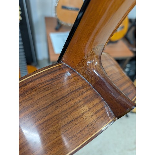 2257 - 1977 Manuel Conde classical guitar, made in Madrid, Spain; Back and sides: solid rosewood; Top: soli... 