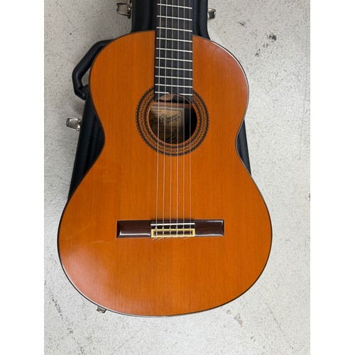 2265 - 1982 José Ramirez Clase 1A classical guitar, made in Madrid, Spain; Back and sides: Indian rosewood;... 