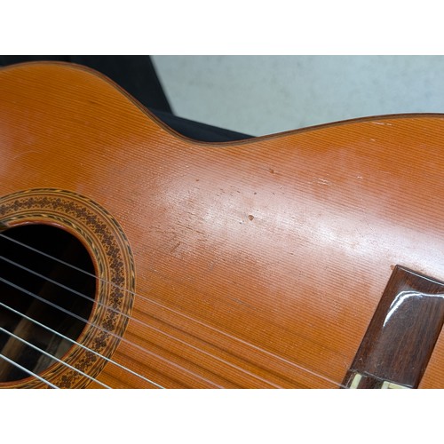 2282 - 1973 Ryoji Matsuoka 60 classical guitar, made in Japan; Back and sides: rosewood, light marks and we... 