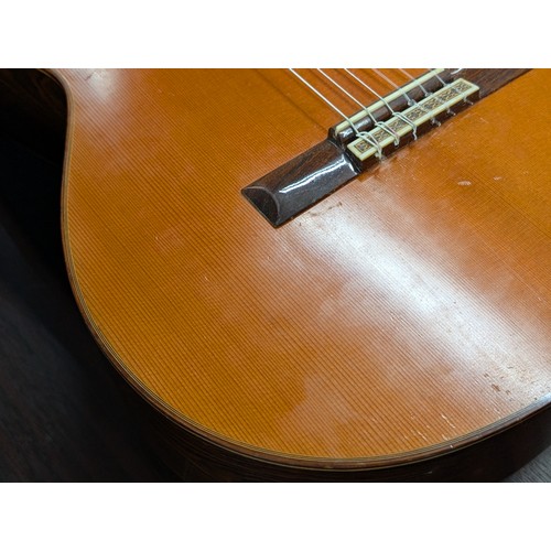2282 - 1973 Ryoji Matsuoka 60 classical guitar, made in Japan; Back and sides: rosewood, light marks and we... 