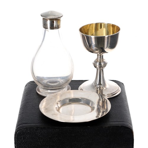 18 - George V three piece silver Communion set by A.R Mowbray & Co Ltd, London 1925, comprising a gil... 