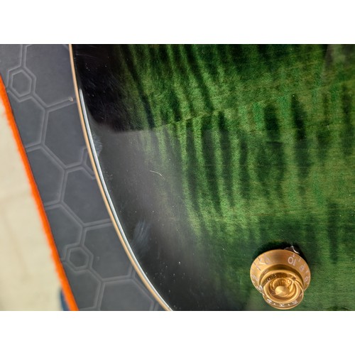 409 - 2018 Gibson Les Paul Slash Limited Edition Anaconda Burst electric guitar, made in USA; Body: Anacon... 