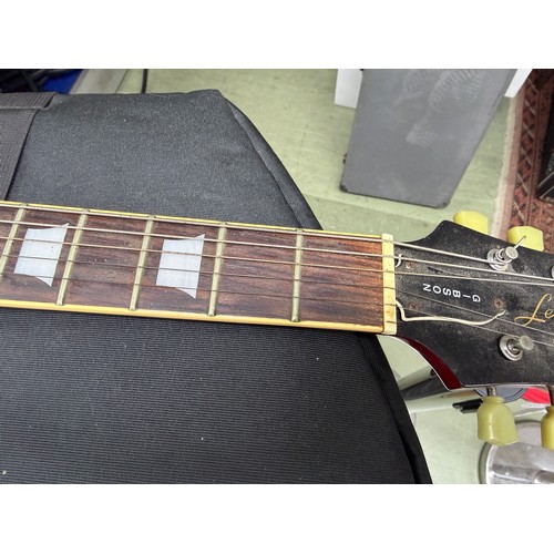870 - 2001 Epiphone Les Paul Standard electric guitar, made in Korea; Finish: Sunburst, heavily scratched ... 