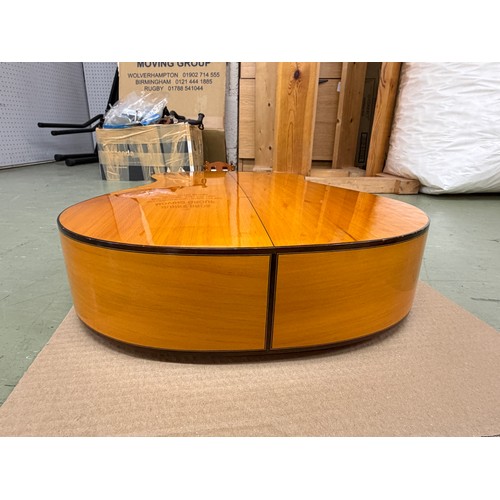 2430 - 2005 Conde Hermanos Model Felipe V2, made in Spain; Back and sides: cypress; Top: spruce with some m... 