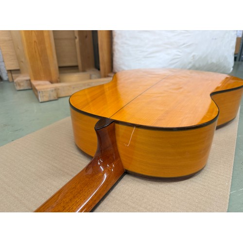 2430 - 2005 Conde Hermanos Model Felipe V2, made in Spain; Back and sides: cypress; Top: spruce with some m... 