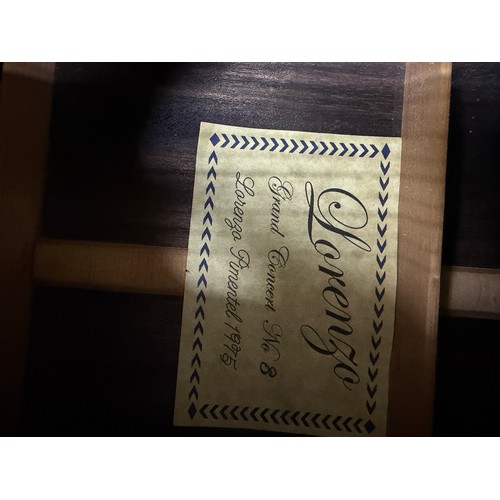 2420 - 1975 Lorenzo Pimentel Grand Concert number 8 classical guitar, made in Mexico; Back and sides: India... 