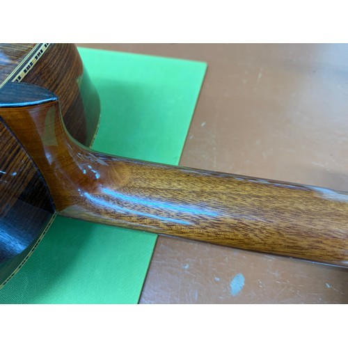 2420 - 1975 Lorenzo Pimentel Grand Concert number 8 classical guitar, made in Mexico; Back and sides: India... 