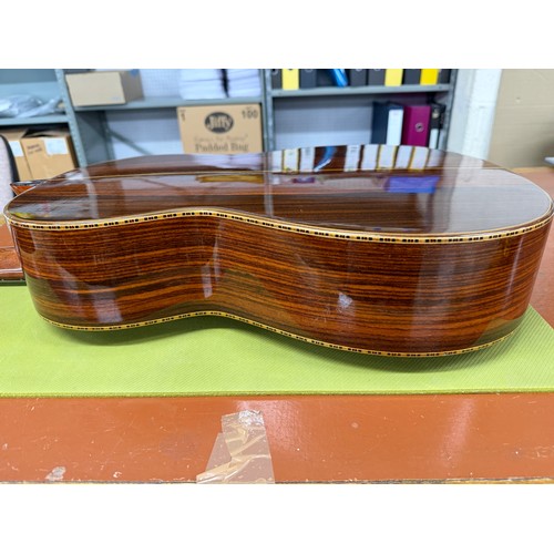 2420 - 1975 Lorenzo Pimentel Grand Concert number 8 classical guitar, made in Mexico; Back and sides: India... 