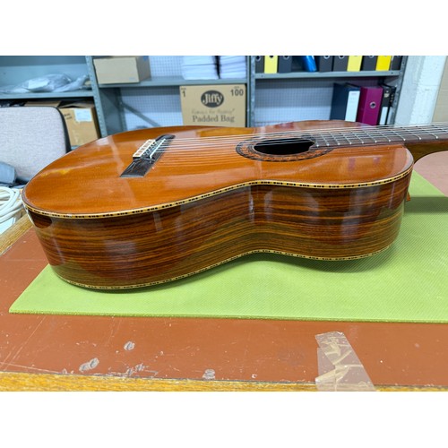 2420 - 1975 Lorenzo Pimentel Grand Concert number 8 classical guitar, made in Mexico; Back and sides: India... 