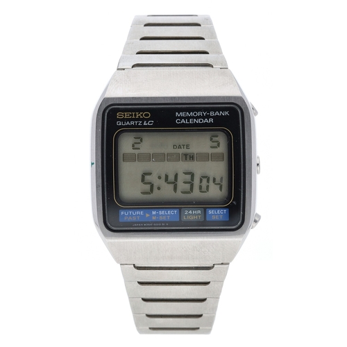 Seiko Quartz LC Memory-Bank Calendar 'James Bond Moonraker' digital LCD ...