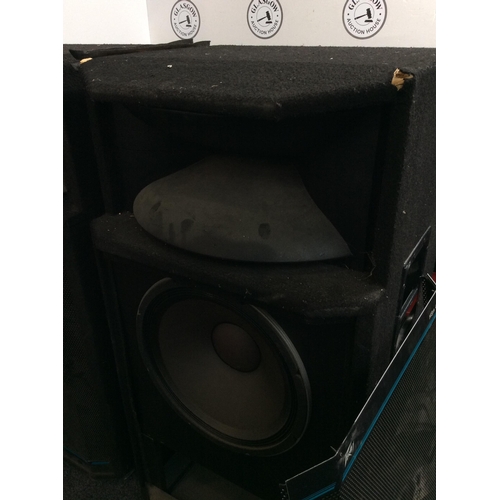 153 - Pair of Peavey HiSys 4 Speakers, Professional Grade Durable,. (Wear & Tear To the Fabric, Top Front