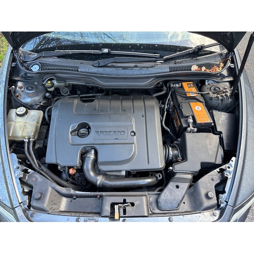 46 - YE10NFA Volvo V50 Estate 1.6 Eco Diesel 137000 Miles MOT 07/02/26 2 Keys Service History