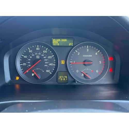 46 - YE10NFA Volvo V50 Estate 1.6 Eco Diesel 137000 Miles MOT 07/02/26 2 Keys Service History