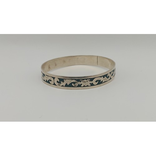 42 - 925 Bangle - Total Weight 22g
