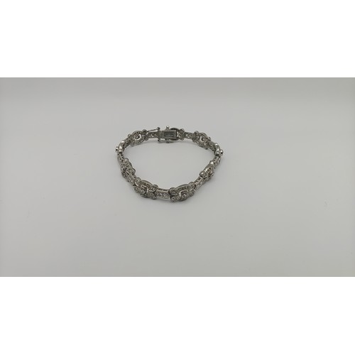 10 - 925 Silver Ornate Womens Bracelet - Total Weight 19.73g