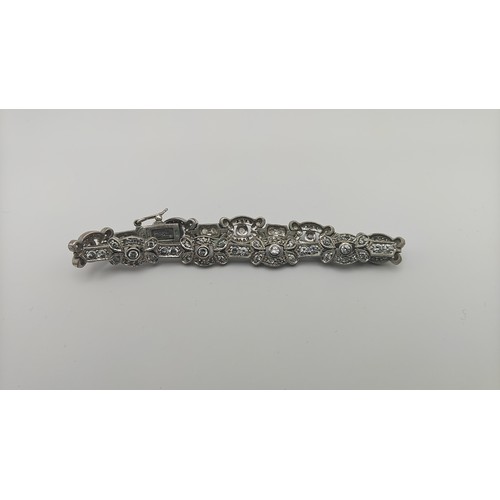 10 - 925 Silver Ornate Womens Bracelet - Total Weight 19.73g