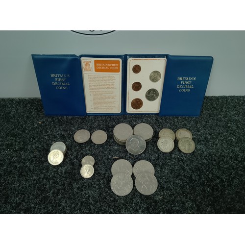 52 - Qty Of Coins - Including Britains First Decimal Coins, 4x Elizabeth Crowns, 8 George VI Half Crowns ... 