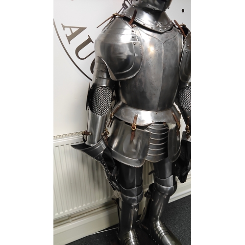 100 - Full Suit Of Armour Complete With Stand For Display Or Reenactment