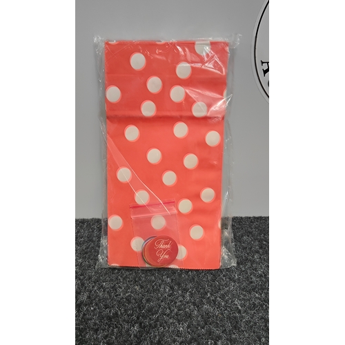 322 - Cage Containing Large Qty Of New Gift Bag Packs