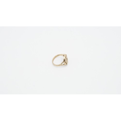 75 - 3.81g 9ct Gold Sea Scene Cutout Signet Ring Size O