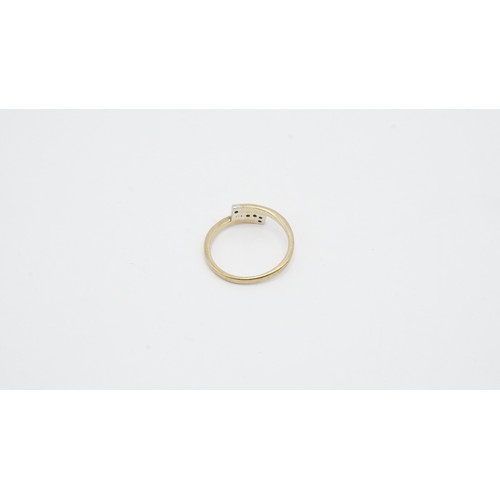 77 - 2.49g 9ct Gold Ring Size Q