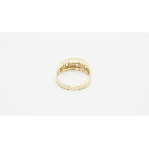 86 - 8.35g 18ct Gold And 3 Diamond Gents Ring Size S