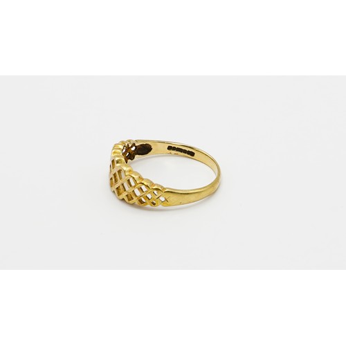 26 - 1.45g 9ct Gold Ring Size M
