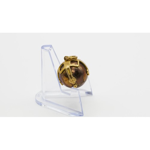 30 - 12.22g 9ct Gold & Silver masonic Ball Orb Pendant