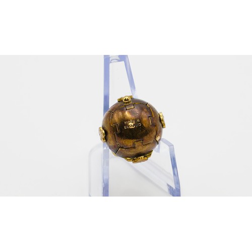 30 - 12.22g 9ct Gold & Silver masonic Ball Orb Pendant