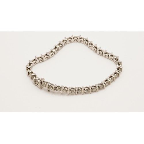 33 - 14.45g 9ct White Gold & Diamond Tennis Bracelet
