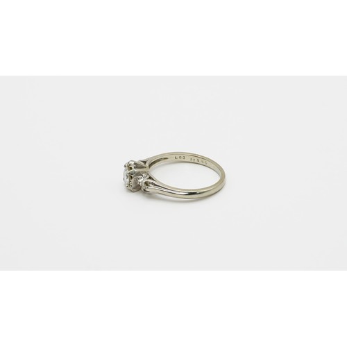 40 - 3.84g 18ct White Gold & Diamond Ring Size O