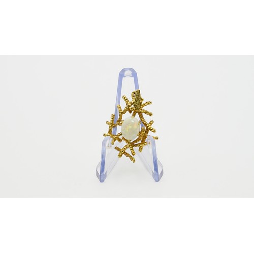 53 - 3.85g 9ct Gold & Opal Pendant