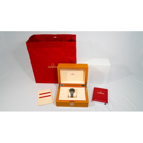 152 - Omega Speedmaster Racing Black Dial Chronograph 40mm Watch - With Original Bag, Box & Papers