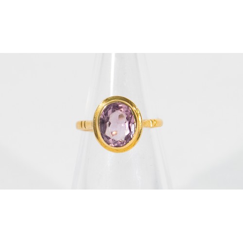 146 - 2.4g 9ct Gold & Amethyst Ring