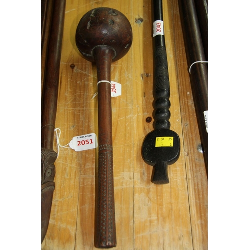 2044 - Oceanic: an old Fiji Ula throwing club, having root ball spherical head and tapering shaft with inci... 