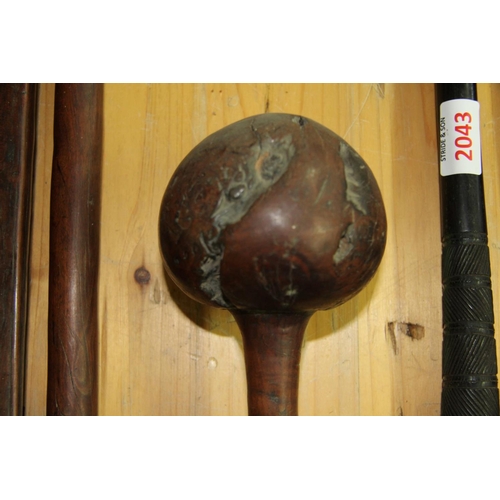 2044 - Oceanic: an old Fiji Ula throwing club, having root ball spherical head and tapering shaft with inci... 