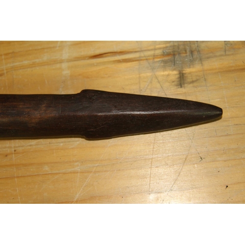 2050 - Oceanic: a Solomon Islands paddle club, having a leaf shaped blade and tapering handle, approx. 109c... 