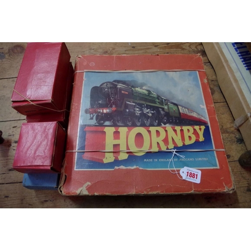 1881 - A Hornby O gauge Goods Set No.20, boxed; together with four further Hornby O gauge items.