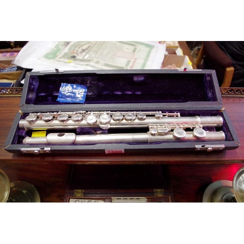 1889 - A Rosetti 'Sapphire' plated metal flute, in fitted box.