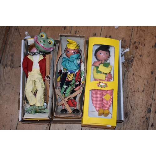 1926 - Four Pelham puppets, to include: Gypsy, boxed; and Dutch Boy, boxed.