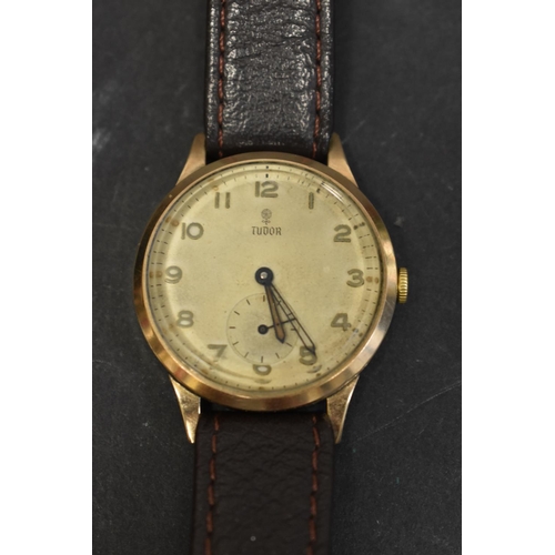 122 - £150 IS NEW RESERVE - A 1950s Tudor 9ct gold gentlemans manual winding wristwatch, 32mm case hallmar... 