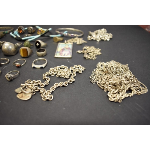 202 - A quantity of silver fashion jewellery, 339g total weight.