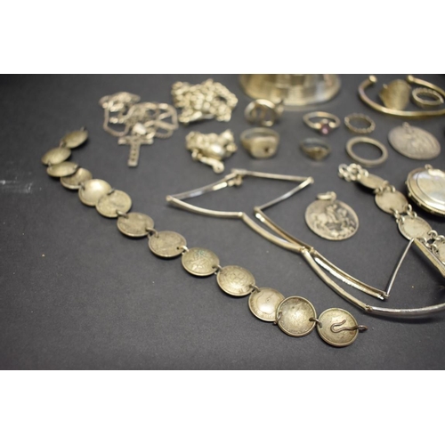 204 - A quantity of modern silver jewellery, 381g total weight; together with other items of unmarked fash... 